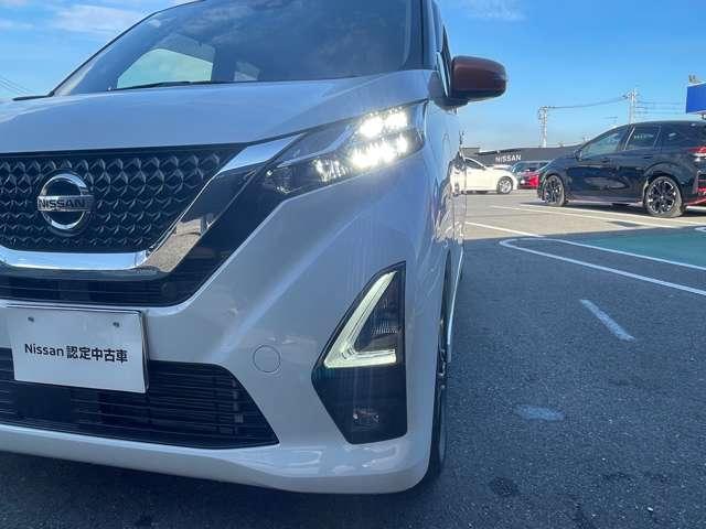 デイズ ６６０　ハイウェイスターＧターボ　プロパイロット　エディション　純正９インチナビ・アラウンドビューモニタ　アルミ　イモビ　エアバック　ＥＴＣ車載器　ＬＥＤヘッドライト　レーダークルーズ　インテリジェントキー　レーンアシスト　キーレス　ドライブレコーダー　サイドカメラ　アイドリングストップ　エアコン　ＡＢＳ（19枚目）