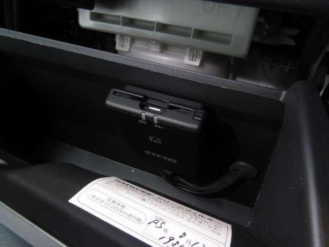 デイズ ６６０　ハイウェイスターＸ　９インチナビＣＤ　ＤＶＤ再生　ドラレコ　ＥＴＣ　ブレーキサポート　全周囲カメラ　ＬＥＤ　ドライブレコーダー　イモビライザー　１オーナー　インテリジェントキー　ＥＴＣ　レーンキープ　バックカメラ　ナビＴＶ　アイドリングストップ　オートエアコン　記録簿（20枚目）