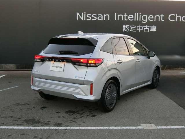 ノート １．２　Ｘ　純正９インチナビ・アラウンドビューモニタ　衝突被害軽減ブレ－キ　全方位カメラ　レーンアシスト　ワンオーナー　整備記録簿　ワンセグＴＶ　ＴＶナビ　サイドカーテンエアバック　メモリーナビ　パワーウィンドウ　オートエアコン　キーレス　ＡＢＳ（2枚目）