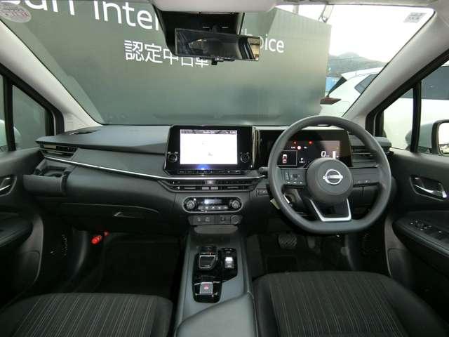 ノート １．２　Ｘ　純正９インチナビ・アラウンドビューモニタ　衝突被害軽減ブレ－キ　全方位カメラ　レーンアシスト　ワンオーナー　整備記録簿　ワンセグＴＶ　ＴＶナビ　サイドカーテンエアバック　メモリーナビ　パワーウィンドウ　オートエアコン　キーレス　ＡＢＳ（5枚目）