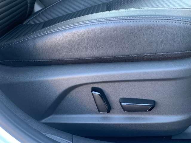 オーラ 1.2 G レザーエディション 衝突被害軽減ブレーキ ワンオーナ 追突防止 車線逸脱警報装置 禁煙車 LED 盗難防止 記録簿 バックモニター インテリジェントキー メモリーナビゲーション AW キーレスエントリー オートエアコン 展示試乗車UP ABS(18枚目)