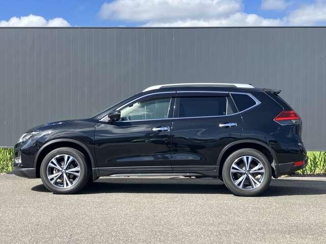 エクストレイル ２．０　２０Ｘｉ　２列車　４ＷＤ　衝突被害軽減ブレーキ　プロパイロット　セキュリティ　リアカメラ　ワンオナ　追従クルーズ　ＬＥＤ　ドライブレコーダ　禁煙車　インテリジェントキー　ＬＤＷ　サイドカメラ　ＥＴＣ　Ａストップ　ＡＡＣ　ナビ＆ＴＶ　メモリーナビ　キーフリー　ＡＢＳ（6枚目）