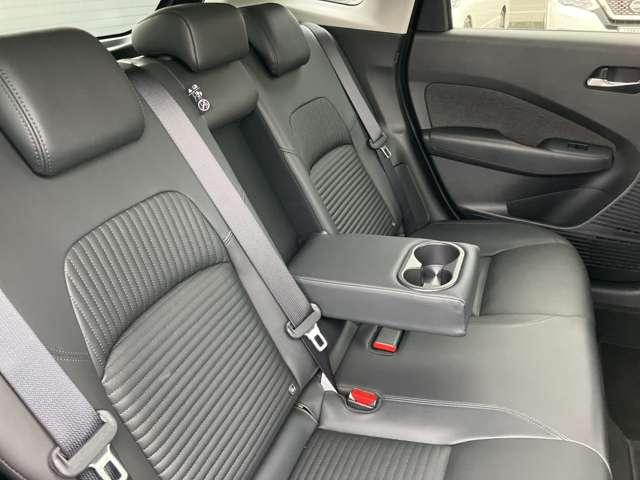 オーラ 1.2 G レザーエディション 社用車UP・認定中古車・BOSEサウンド・プロ 追突防止 レーダークルーズ 車線逸脱警報装置 禁煙車 LED 盗難防止 バックモニター ETC インテリジェントキー メモリーナビゲーション AW キーレスエントリー オートエアコン 展示試乗車UP(18枚目)