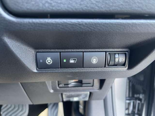 ノート １．２　Ｘ　ＦＯＵＲ　４ＷＤ　メーカーナビ・ドライブレコーダー　エアＢ　ＰＷ　インテリジェントキ－　寒冷地仕様　４ＷＤ　ＬＥＤヘッドランプ　ＥＴＣ　ワンオーナー　ドラレコ　記録簿　バックカメラ　アイドリングストップ　ＡＢＳ　盗難防止システム　オートエアコン（15枚目）