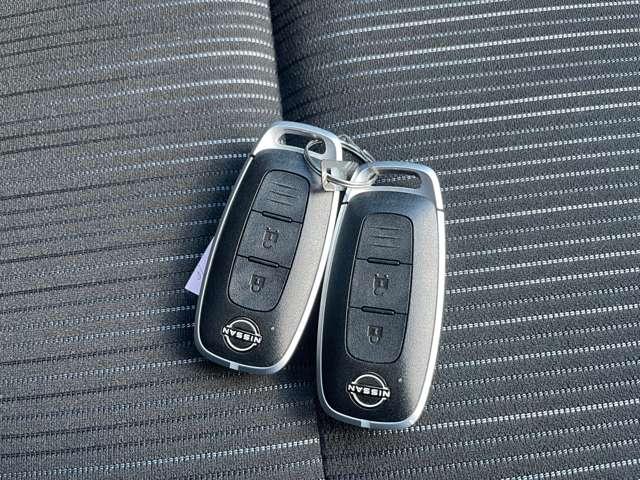 ノート １．２　Ｘ　ＦＯＵＲ　４ＷＤ　メーカーナビ・ドライブレコーダー　エアＢ　ＰＷ　インテリジェントキ－　寒冷地仕様　４ＷＤ　ＬＥＤヘッドランプ　ＥＴＣ　ワンオーナー　ドラレコ　記録簿　バックカメラ　アイドリングストップ　ＡＢＳ　盗難防止システム　オートエアコン（16枚目）