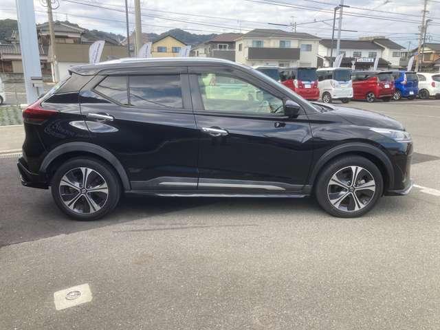 キックス １．２　Ｘ　ツートーン　インテリアエディション　（ｅ－ＰＯＷＥＲ）　カーナビ　ワンオーナ　エアコン　記録簿　メモリーナビ　サイドエアバック　ＡＷ　キーレス　ＡＢＳ　パワーウィンドウ（2枚目）