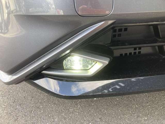 オーラ １．２　Ｇ　レザーエディション　ワンオーナ　本革　ＬＥＤ　メモリーナビゲーション　キーレスエントリー　オートエアコン　ＡＢＳ　パワーウィンドウ　ナビ＆ＴＶ　パワステ　Ｗエアバック　カーテンエアバック　エアバッグ　ワンセグＴＶ（20枚目）