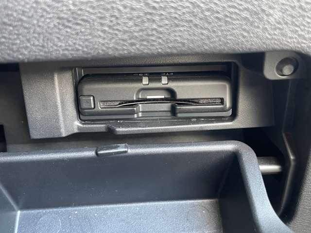 セレナ ２．０　ＡＵＴＥＣＨ　スポーツスペック　ＬＥＤランプ　追従クルーズ　インテリキー　両側電動ドア　ワンオーナー　バックカメラ　Ｉ－ＳＴＯＰ　ＬＫＡ　ＥＴＣ　Ｄレコ　ナビＴＶ　メモリーナビ　アルミ　全周囲　衝突軽減システム（12枚目）