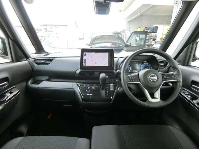 ルークス ６６０　ハイウェイスターＸ　プロパイロット　エディション　ホワイトパール　ＱＢＢ　日差純正９インチメモ　左右パワースライドドア　アイドリング　パノラマモニター　助手席エアバッグ　衝突軽減ブレーキ　ＰＷ　ナビ＆ＴＶ　１セグ　禁煙　ＬＥＤヘッドライト　ＬＤＷ　スマートキー　ワンオーナー車　ＰＳ　ＡＡＣ（4枚目）