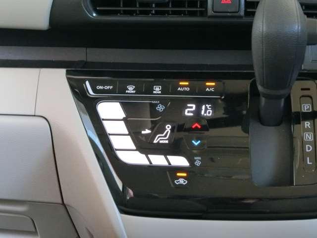 ルークス ６６０　Ｘ　純正９インチナビ・アラウンドビューモニタ　アラモニ　前後衝突軽減ブレーキ　ワンオーナー車　禁煙　車線逸脱防止　スマートキー　定期点検記録簿　キーフリー　ｉ－ｓｔｏｐ　フルオートエアコン　パワーウインドウ　ＬＥＤ　カーテンエアバッグ　エアバック（9枚目）