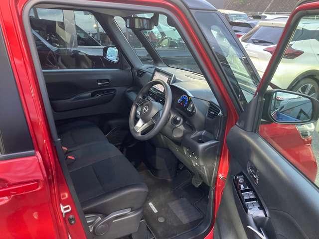 ルークス ６６０　ハイウェイスターＸ　当社試乗車ＵＰ　メモリーナビ９インチ　アラ　アイスト　衝突被害軽減ブレ－キ　マルチビューカメラ　車線逸脱警報装置　禁煙　ＬＥＤ　スマートキー　パワーウィンドウ　ワンオーナー　カーテンエアバック　ナビＴＶ　バックカメラ　記録簿　パワステ　キーフリ（12枚目）