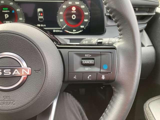 �n���h���̉E���ɁA�v���p�C���b�g�̃R���g���[���̃X�C�b�`�����Ă���܂��B