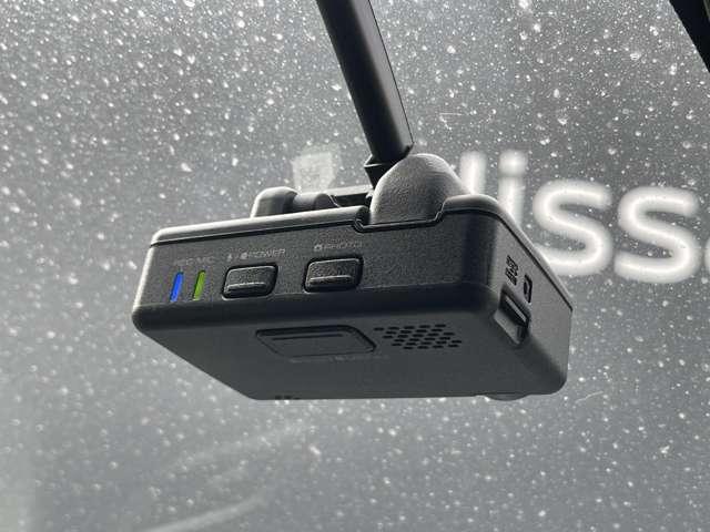 ソリオバンディット １．２　バンディット　ハイブリッド　ＭＶ　ディスプレイオーディオ　盗難防止　アイスト　スマ－トキ－　ドライブレコーダ　Ｂモニ　１オーナー　サイドエアバッグ　アルミ　両側スライド片側電動ドア　オートクルーズ　定期点検記録簿　パワーウィンドウ　Ｗエアバック　ＡＣ　ＡＢＳ（11枚目）