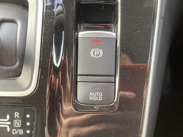 �I�[�g�z�[���h�@�u���[�L�𓥂񂾂�u���[�L�𓥂܂Ȃ��Ă����̏�ɗ��܂邱�Ƃ��o���܂�