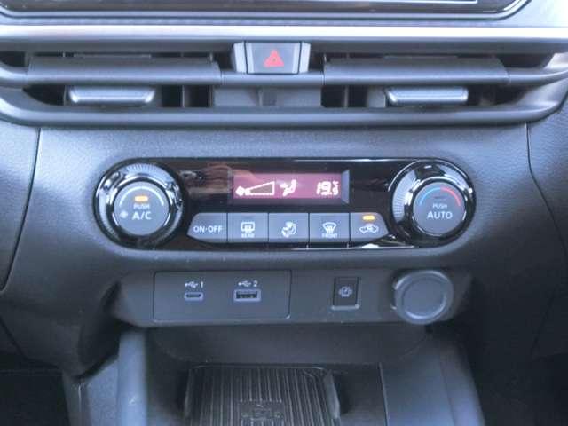 ノート １．２　Ｘ　純正ナビ・アラウンドビューモニター・エマ　衝突被害軽減ブレ－キ　全方位カメラ　ＥＴＣ付　ＬＥＤヘッドライト　レーンアシスト　ワンオーナー　ドラレコ　整備記録簿　ワンセグＴＶ　ＴＶナビ　サイドカーテンエアバック　メモリーナビ　パワーウィンドウ（9枚目）