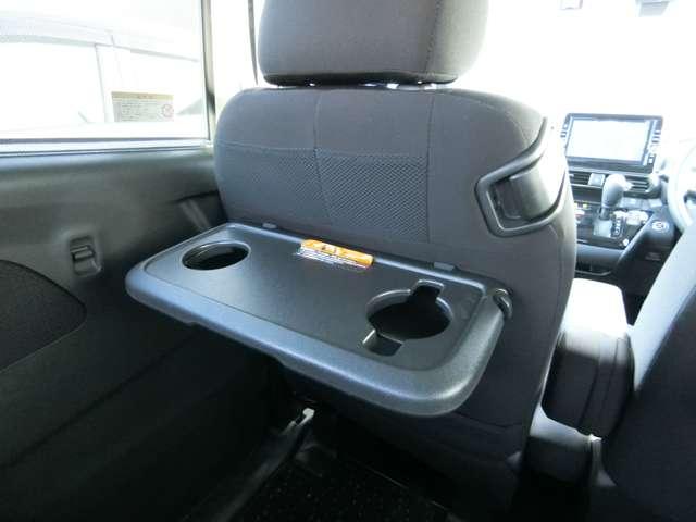 �O�Ȃ̔w������ɁA�h�����N�z���_�[�����Ă܂��B