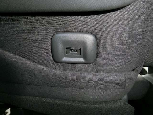 �t�r�a�d���\�P�b�g���S�Ȕw������ɐݒ肳��Ă��܂��B