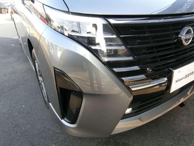 セレナ １．４　ｅ－ＰＯＷＥＲ　ハイウェイスターＶ　純正ナビ・アラウンドビューモニター・エマ　自動（被害軽減）ブレーキ　ＬＤＰ　追従クルーズ　ＬＥＤランプ　アルミホイール　ドライブレコーダ　ＥＴＣ　記録簿　スマートキー　１オナ　オートエアコン　ナビＴＶ　メモリーナビ　キーレス　３６０カメラ（17枚目）