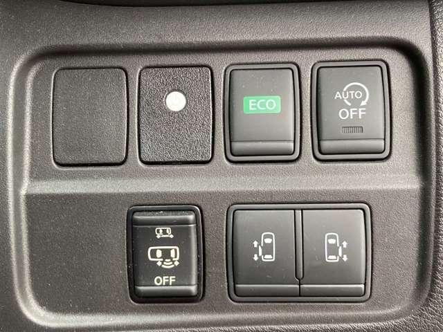 セレナ ２．０　ハイウェイスター　Ｖセレクション　純正メモリーナビ・アラウンドビューモニタ　全周カメラ　Ｉ－ＳＴＯＰ　サイドカメラ　両側ＡＳＤ　Ａクルーズ　車線逸脱　ＬＥＤヘッドライト　バックカメラ　ドライブレコーダー　キーレス　オートエアコン　パワーウインドウ　エアバッグ　アルミ　ＡＢＳ（14枚目）