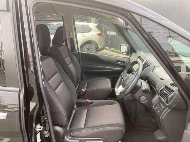 セレナ ２．０　ハイウェイスター　Ｖセレクション　純正メモリーナビ・アラウンドビューモニタ　全周カメラ　Ｉ－ＳＴＯＰ　サイドカメラ　両側ＡＳＤ　Ａクルーズ　車線逸脱　ＬＥＤヘッドライト　バックカメラ　ドライブレコーダー　キーレス　オートエアコン　パワーウインドウ　エアバッグ　アルミ　ＡＢＳ（20枚目）