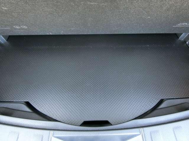 ���[�͓�i�ɂȂ��Ă���A�g�p�p�x�̒Ⴂ���̂Ȃǂ��A�����Ă������Ƃ��ł��܂��B