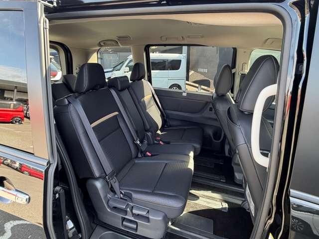 �Z�J���h�V�[�g�͍��E�œƗ��V�[�g�Ōl�ɍ��킹�ă��N���C�j���O���܂肽���݂��o����̂ŉב䂪�L���Ȃ�֗��Œ������h���C�u�����K�ɉ߂����Ē����܂�