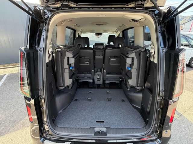 �傫�ȉו����ڂ���Ƃ��͌㕔���Ȃ�܂肽���ނƂ���ȂɍL���t���b�g�X�y�[�X�ɑ��ς��I