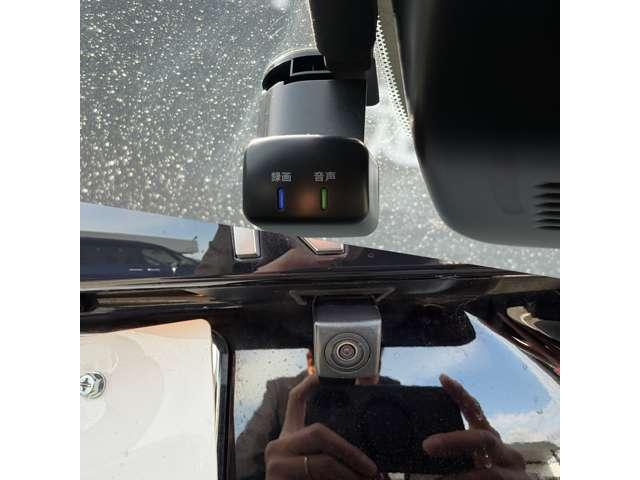 ノート １．２　Ｘ　前後ドライブレコーダー・メモリーナビ・バ　助手席エアバック　ＰＳ　ＰＷ　盗難防止　地デジ　キーフリーシステム　ＡＡＣ　記録簿付き　ワンオ－ナ－車　オートハイビーム　カーテンエアバック　ＥＴＣ　ドラレコ（8枚目）