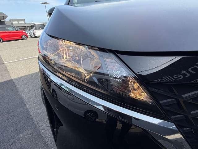 ノート １．２　Ｘ　前後ドライブレコーダー・メモリーナビ・バ　助手席エアバック　ＰＳ　ＰＷ　盗難防止　地デジ　キーフリーシステム　ＡＡＣ　記録簿付き　ワンオ－ナ－車　オートハイビーム　カーテンエアバック　ＥＴＣ　ドラレコ（15枚目）