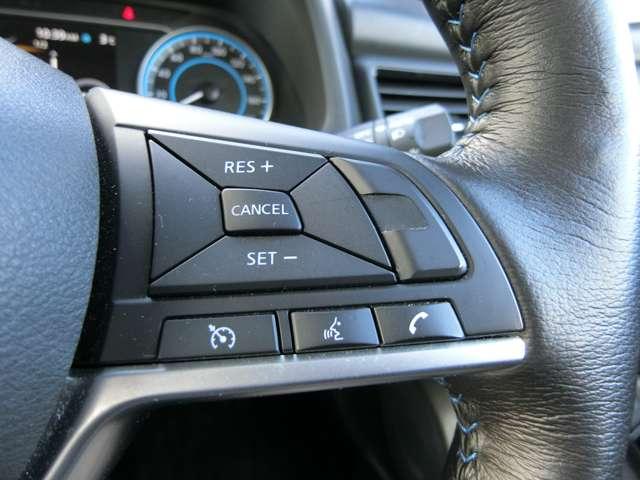 �n���h���̉E���ɁA�N���[�Y�R���g���[���̃X�C�b�`�����Ă���܂��B