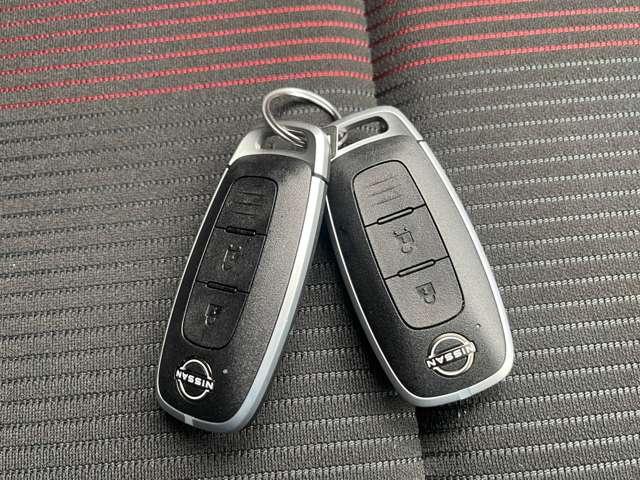 オーラ １．２　ＮＩＳＭＯ　全方向カメラ　地デジ　パワーステアリング　衝突軽減Ｂ　ＬＥＤランプ　１オーナ－　車線逸脱防止　インテリジェントキー　パワーウィンドウ　ＥＴＣ　キーフリーシステム　サイドＳＲＳ　定期点検記録簿　ＡＢＳ（15枚目）