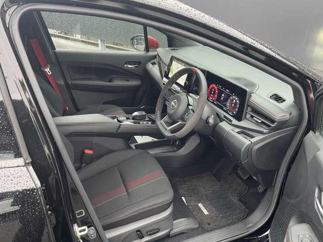 オーラ １．２　ＮＩＳＭＯ　全方向カメラ　地デジ　パワーステアリング　衝突軽減Ｂ　ＬＥＤランプ　１オーナ－　車線逸脱防止　インテリジェントキー　パワーウィンドウ　ＥＴＣ　キーフリーシステム　サイドＳＲＳ　定期点検記録簿　ＡＢＳ（19枚目）