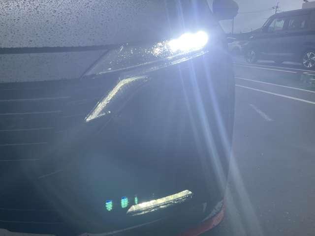 オーラ １．２　ＮＩＳＭＯ　全方向カメラ　地デジ　パワーステアリング　衝突軽減Ｂ　ＬＥＤランプ　１オーナ－　車線逸脱防止　インテリジェントキー　パワーウィンドウ　ＥＴＣ　キーフリーシステム　サイドＳＲＳ　定期点検記録簿　ＡＢＳ（24枚目）