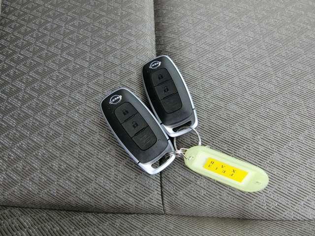 オーラ １．２　Ｇ　純正ナビ・アラウンドビューモニター・プロ　革シート　フルセグテレビ　前席シートヒーター　ＥＴＣ車載器　アルミ　ＬＤＷ　ＬＥＤライト　バックモニター　エアバッグ　記録簿　メモリーナビ　パワーステアリング（13枚目）