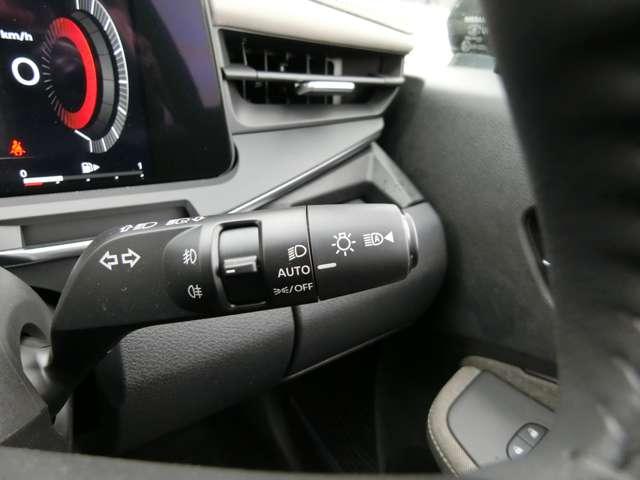 オーラ １．２　Ｇ　純正ナビ・アラウンドビューモニター・プロ　革シート　フルセグテレビ　前席シートヒーター　ＥＴＣ車載器　アルミ　ＬＤＷ　ＬＥＤライト　バックモニター　エアバッグ　記録簿　メモリーナビ　パワーステアリング（25枚目）