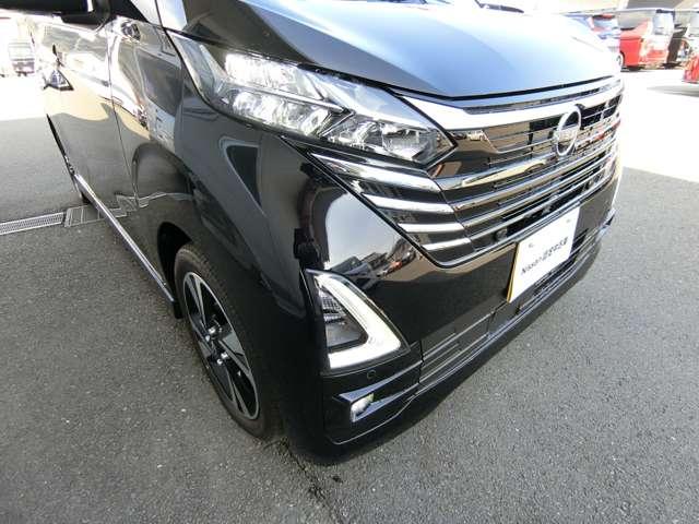 デイズ ６６０　ハイウェイスターＧターボ　純正ナビ・アラウンドビューモニター・　ワンオナ　禁煙　フルセグテレビ　車線逸脱警報装置　ＬＥＤヘッドライト　パワーウインドウ　フルオートエアコン　エアバック　メモリーナビ　記録簿　キーフリー　ＡＢＳ（10枚目）