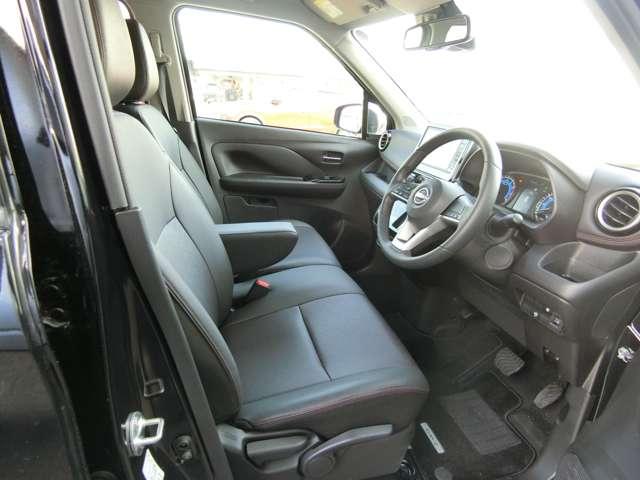 デイズ ６６０　ハイウェイスターＧターボ　純正ナビ・アラウンドビューモニター・　ワンオナ　禁煙　フルセグテレビ　車線逸脱警報装置　ＬＥＤヘッドライト　パワーウインドウ　フルオートエアコン　エアバック　メモリーナビ　記録簿　キーフリー　ＡＢＳ（12枚目）