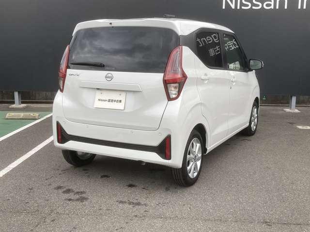 デイズ ６６０　Ｘ　アイドリングストップ付き　地デジフルセグ　エマ－ジェンシ－ブレ－キ　インテリキ－　運転席エアバッグ　バックモニタ　車線逸脱警報　イモビライザー　オートエアコン　キーレスエントリー　パワーウインドウ（2枚目）