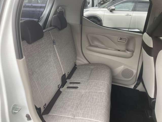 デイズ ６６０　Ｘ　アイドリングストップ付き　地デジフルセグ　エマ－ジェンシ－ブレ－キ　インテリキ－　運転席エアバッグ　バックモニタ　車線逸脱警報　イモビライザー　オートエアコン　キーレスエントリー　パワーウインドウ（14枚目）