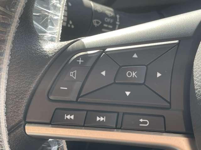 デイズ 660 X アイドリングストップ付き 地デジフルセグ エマ-ジェンシ-ブレ-キ インテリキ- 運転席エアバッグ バックモニタ サイドエアバック 車線逸脱警報 イモビライザー Dレコ オートエアコン 記録簿 PS(10枚目)