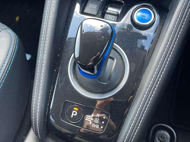 ��-�o�n�v�d�q�Ȃ�ł͂̃V�t�g���o�[�ŁA�o�b�N��h���C�u�Ȃǂ̐؂�ւ������N���N�ł��I