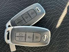 ����ƥꥸ����ȥ����ϡ���������Ф����ˡ����ܾ������󥸥��ư��ξ¦��ư���饤�ɥɥ��γ��Ĥ��ǽ�Ǥ��� 6