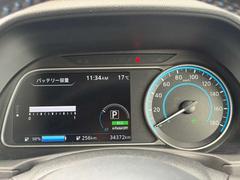 �����к���ȼ���ӥˡ��륷���ȥ��С����ϥ�ɥ륫�С�����ޥåȤ�Ҥ��Ƥ���ޤ��� 4