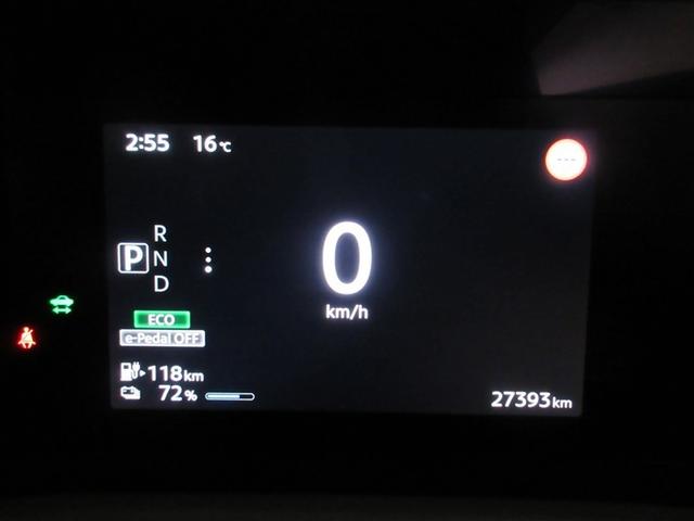 �f�B�X�v���C�ɂ́A���ϔR��A�O�C���A�q���\�����Ȃǂ̏�񂪕\������܂��B