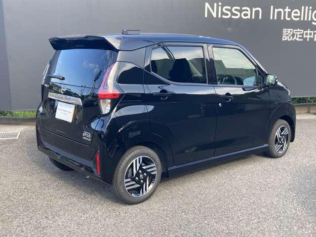 デイズ ６６０　ハイウェイスターＸ　プロパイロット　エディション　当社社用車ＵＰ　メモリーナビ　アラウンドビ　スマートキー＆プッシュスタート　禁煙　ＬＥＤヘッド　レーダークルーズ　ワンオ－ナ－　アイドリングストップ　ＬＫＡＳ　パワーステアリング　点検記録簿　オートエアコン　Ｂカメラ　ワンセグ　パワーウィンド（17枚目）