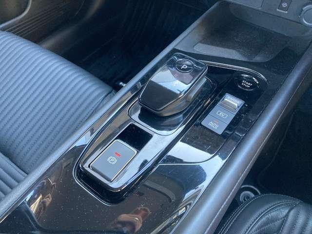 ノート Ｘ　日産コネクトナビドラレコＥＴＣスマートルームミラー　リアカメラ　衝突被害軽減ブレ－キ　全方位カメラ　ＥＴＣ付　アルミ　ＬＥＤヘッドライト　レーンアシスト　インテリジェントキー　ワンオーナー　整備記録簿　盗難防止システム　ワンセグＴＶ　ＴＶナビ　キーレス（9枚目）