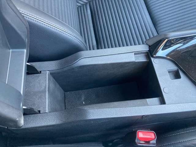 ノート Ｘ　日産コネクトナビドラレコＥＴＣスマートルームミラー　リアカメラ　衝突被害軽減ブレ－キ　全方位カメラ　ＥＴＣ付　アルミ　ＬＥＤヘッドライト　レーンアシスト　インテリジェントキー　ワンオーナー　整備記録簿　盗難防止システム　ワンセグＴＶ　ＴＶナビ　キーレス（18枚目）