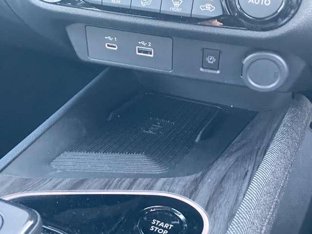 オーラ 1.2 G レザーエディション 当社社用車UP プロパイロット アラウンド ワンオーナ 追突防止 レーダークルーズ 本革 車線逸脱警報装置 禁煙車 LED 盗難防止 記録簿 バックモニター ETC インテリジェントキー メモリーナビゲーション AW キーレスエントリー ABS(6枚目)