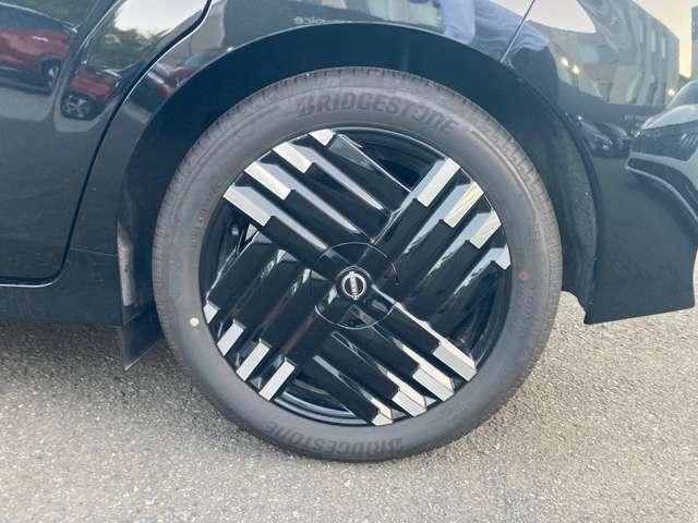 オーラ 1.2 G レザーエディション 当社社用車UP メーカーナビ アラウンドビ ワンオーナ 追突防止 レーダークルーズ 本革 車線逸脱警報装置 禁煙車 LED 盗難防止 記録簿 バックモニター ETC インテリジェントキー メモリーナビゲーション AW キーレスエントリー ABS(15枚目)