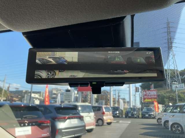 ノート １．２　ＡＵＴＥＣＨ　クロスオーバー　当社試乗車ＵＰ　メーカーナビ　スマートキ　踏み間違い衝突防止アシスト　３６０°カメラ　ＬＤＡ　禁煙　ＬＥＤヘッドランプ　バックカメラ　フルオートエアコン　アルミホイール　メモリーナビ　ＡＢＳ　ＥＴＣ　盗難防止システム　１オーナー（13枚目）